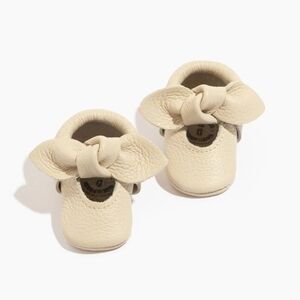 Freshly Picked Leather Birch Knotted Bow Baby Shoe Size 0 (Newborn)
